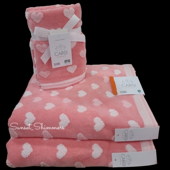 caro home Other - 4PC Pink & White Valentines Heart Bath & Hand Towel Set Caro Home Love New